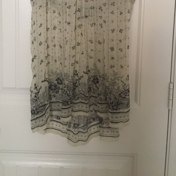 Sheer Patterned Tank - Picture 2 of 2