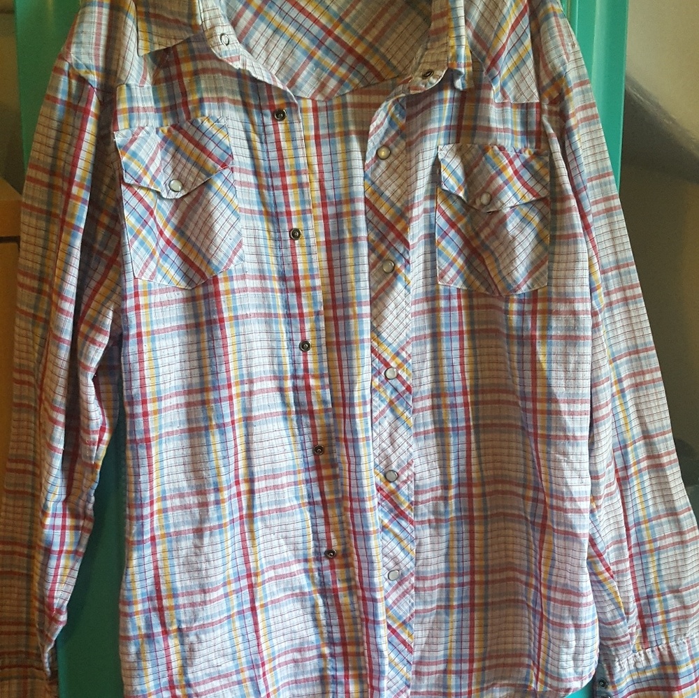 Plaid Longsleeve Snap Button Shirt