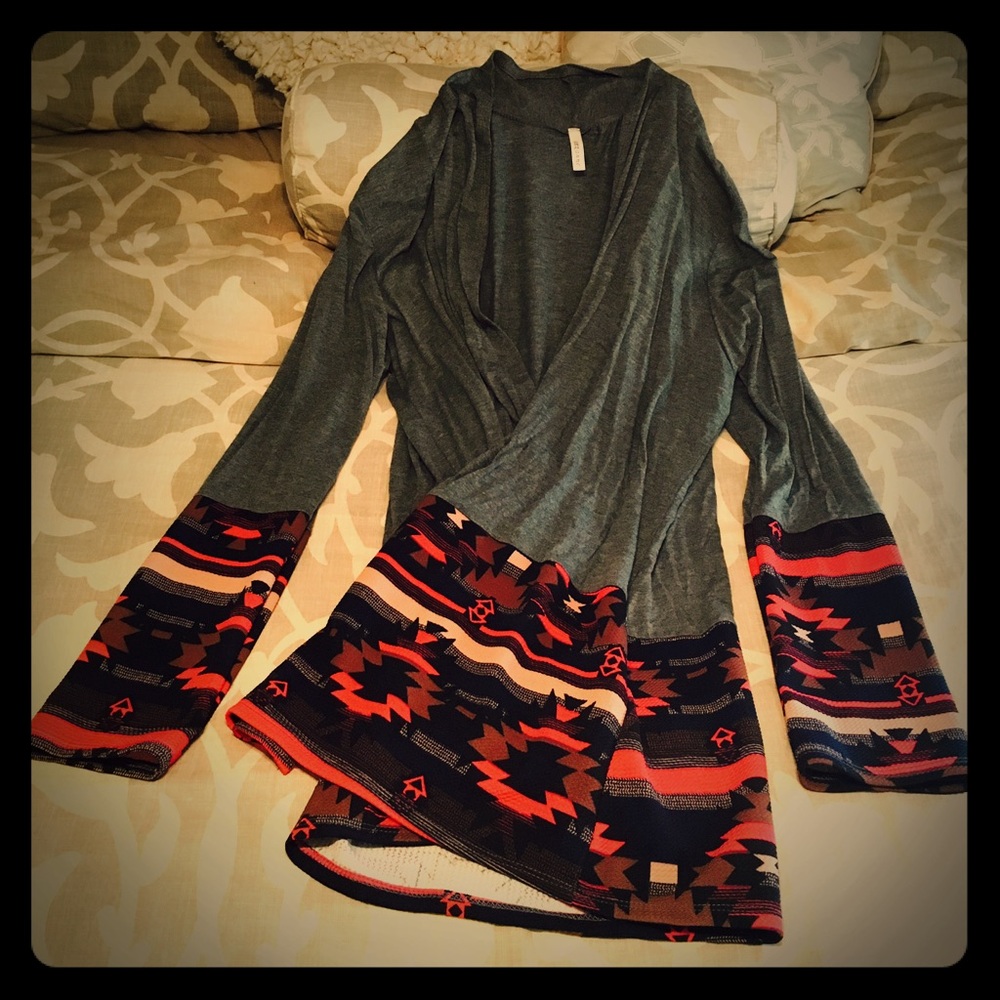 Comfy & Cute Aztec Sweater!