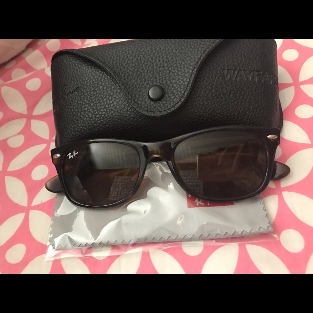 raybans!!