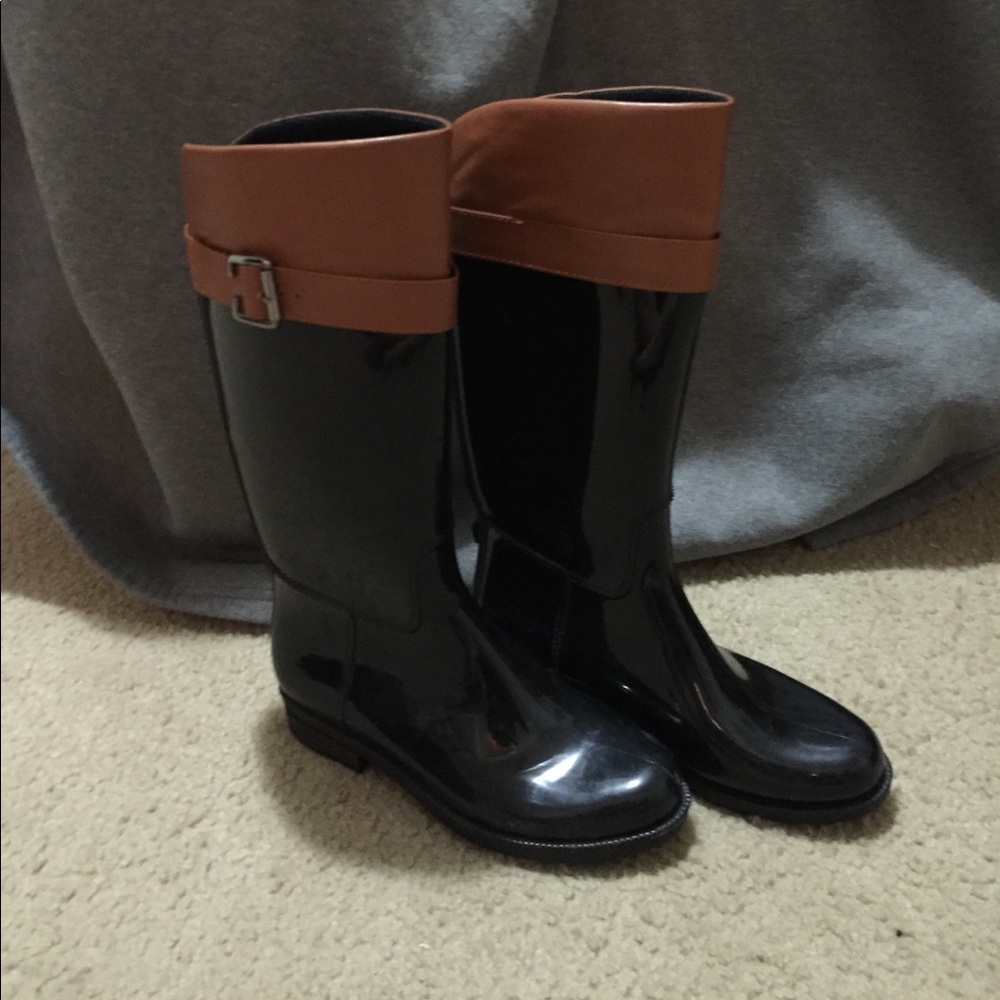 Black rain boots