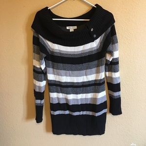 White house Black Market knit blouse