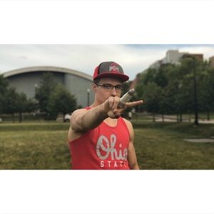 Meet your Posher, Max