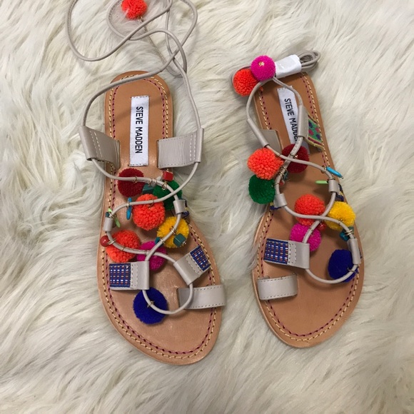 steve madden pom pom sandals