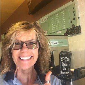 Meet your Posher, Traci