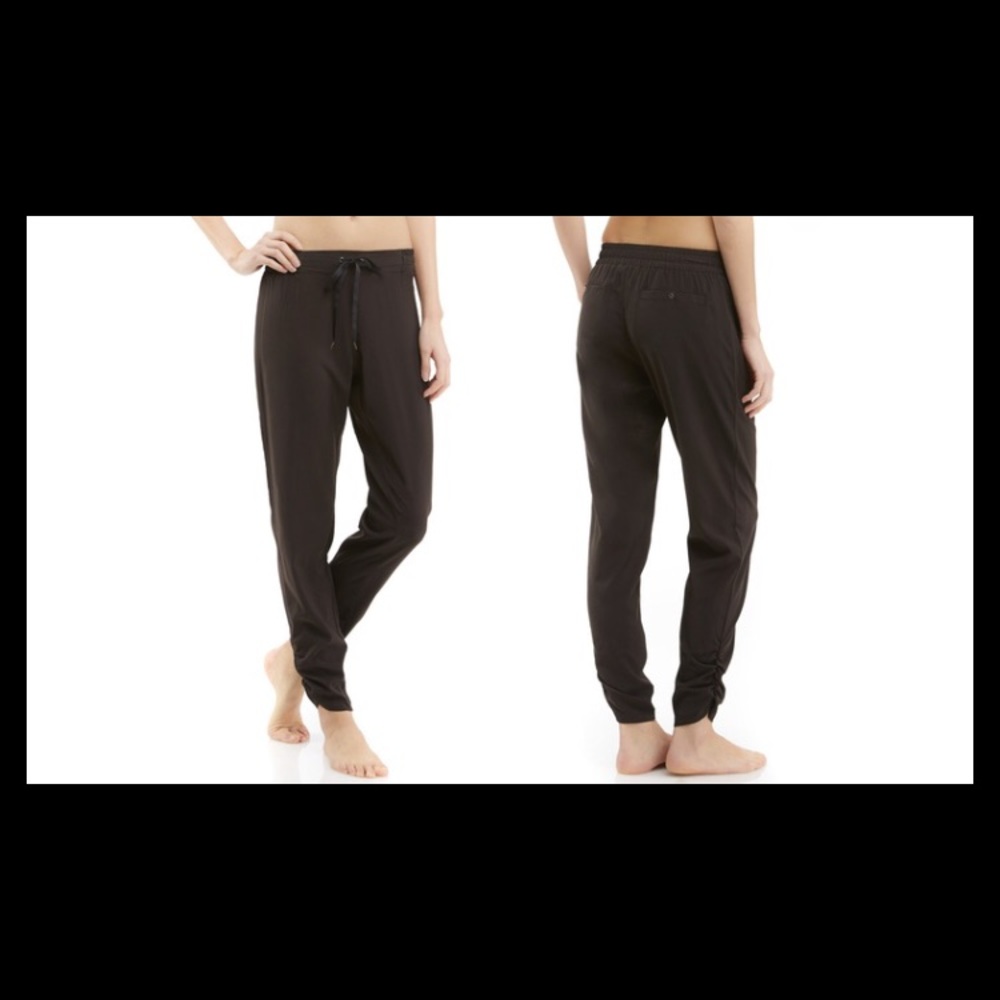 Marika back woven joggers