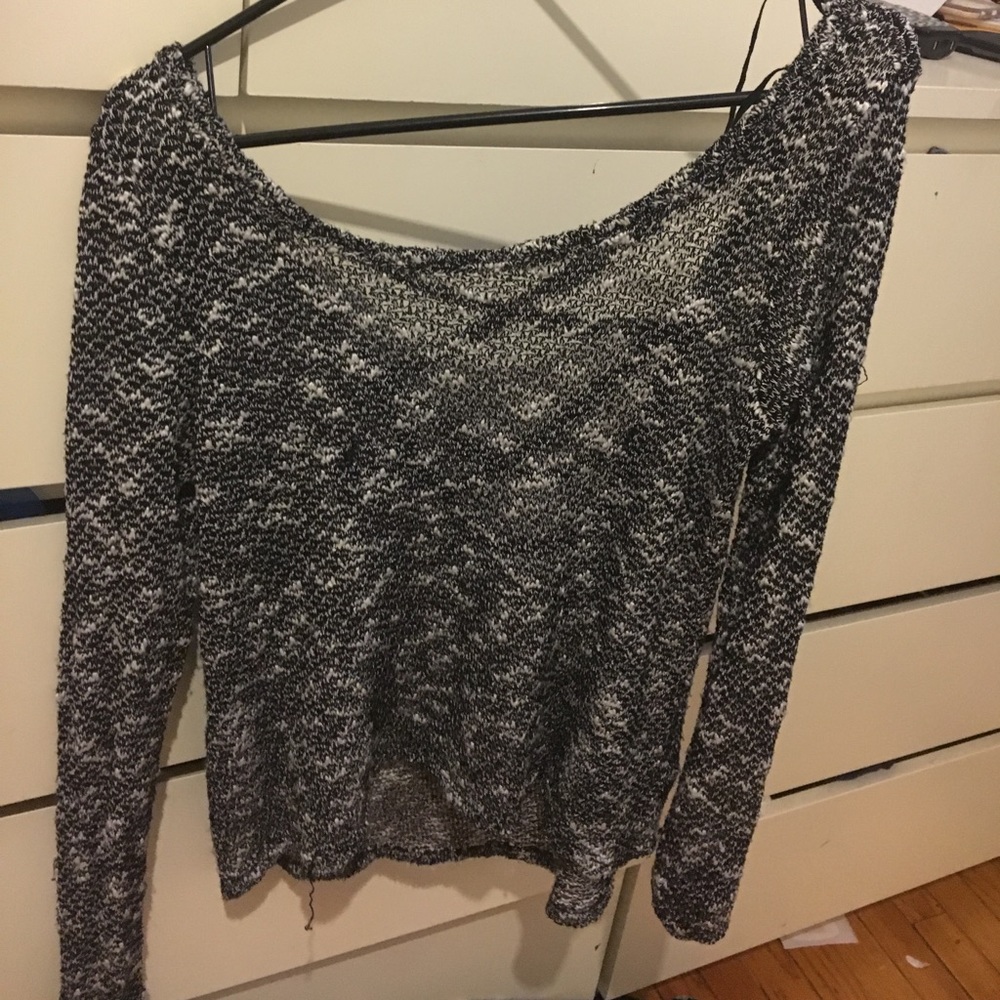 Loose thin sweater