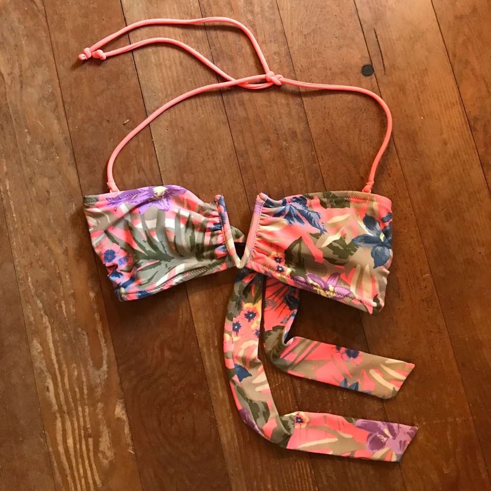 Floral American eagle bikini top