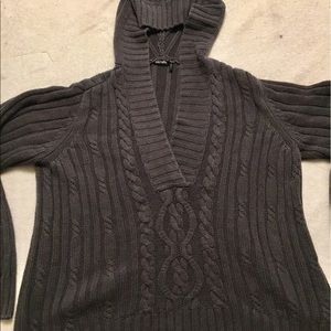 Daisy Fuentes hooded sweater