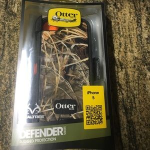 Camo & Orange Otterbox for iPhone 5