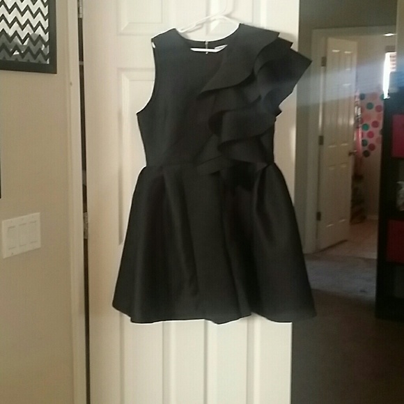 Dresses & Skirts - Little Black Dress