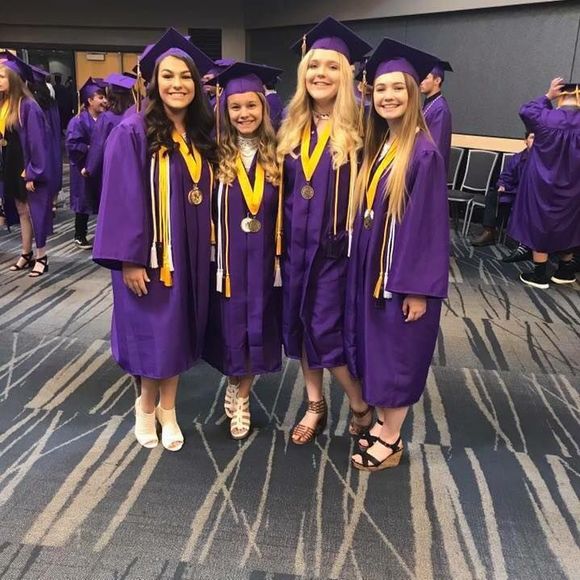 Meet your Posher, Makenzi - Picture 1 of 1