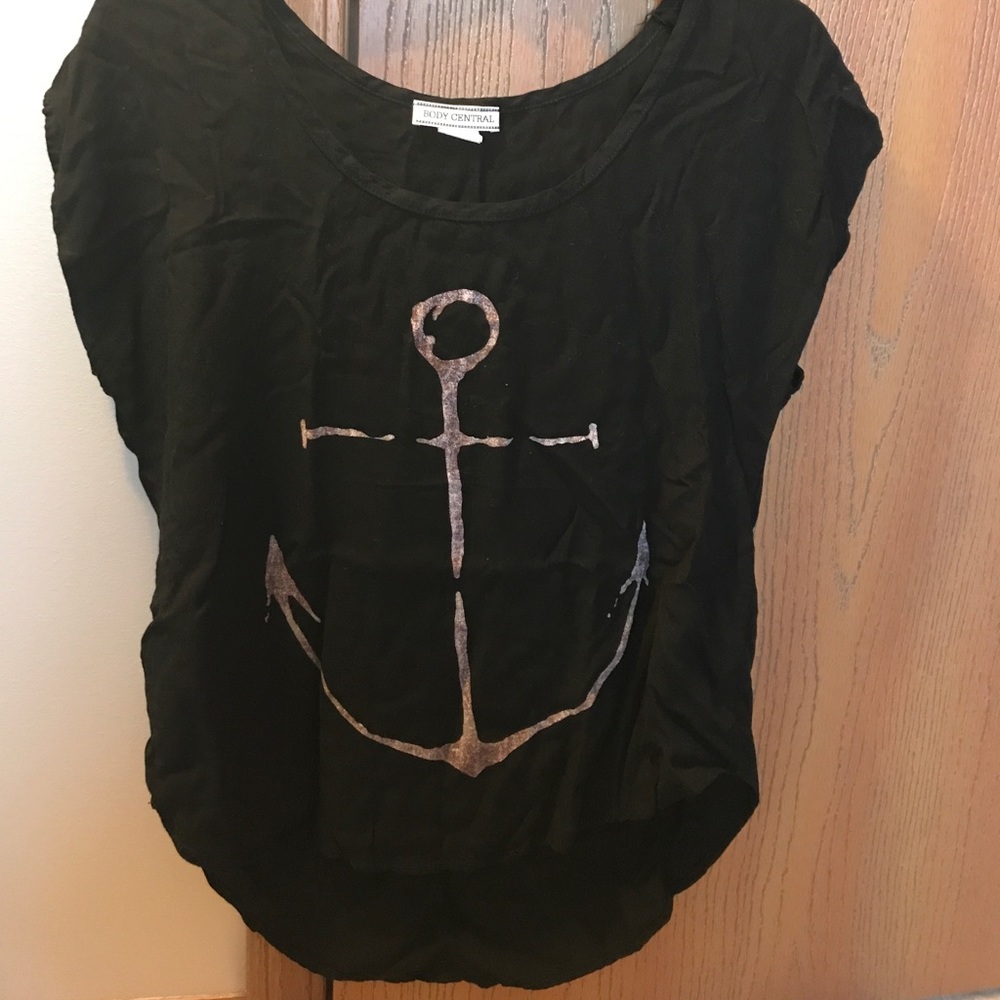 Anchor design black flowy t-shirt