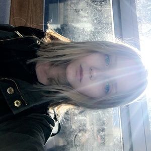 Meet your Posher, Rebecca