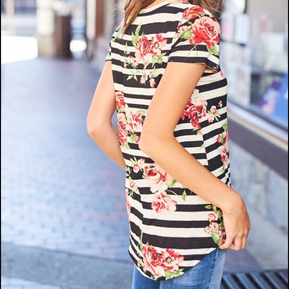 Stripe Floral Tunic - Picture 4 of 4