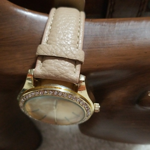 Maurices Watch - Picture 2 of 4