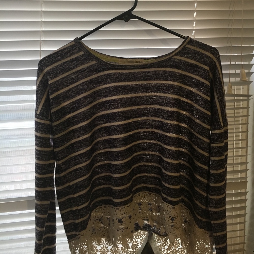 Stripped long sleeve shirt