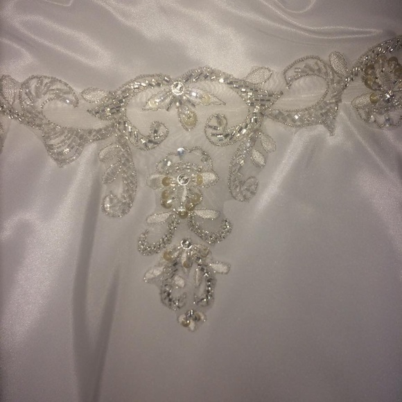 NWOT Mia Solano wedding dress 👰🏻 - Picture 5 of 8