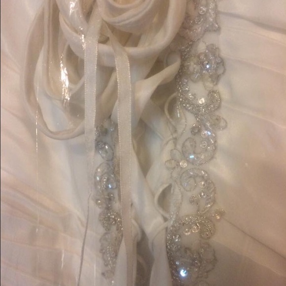 NWOT Mia Solano wedding dress 👰🏻 - Picture 6 of 8