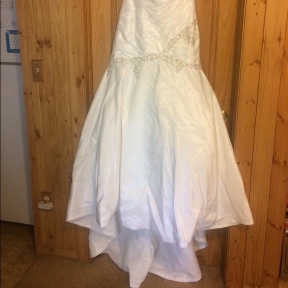 NWOT Mia Solano wedding dress 👰🏻 - Picture 7 of 8