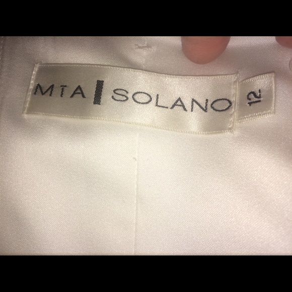 NWOT Mia Solano wedding dress 👰🏻 - Picture 8 of 8