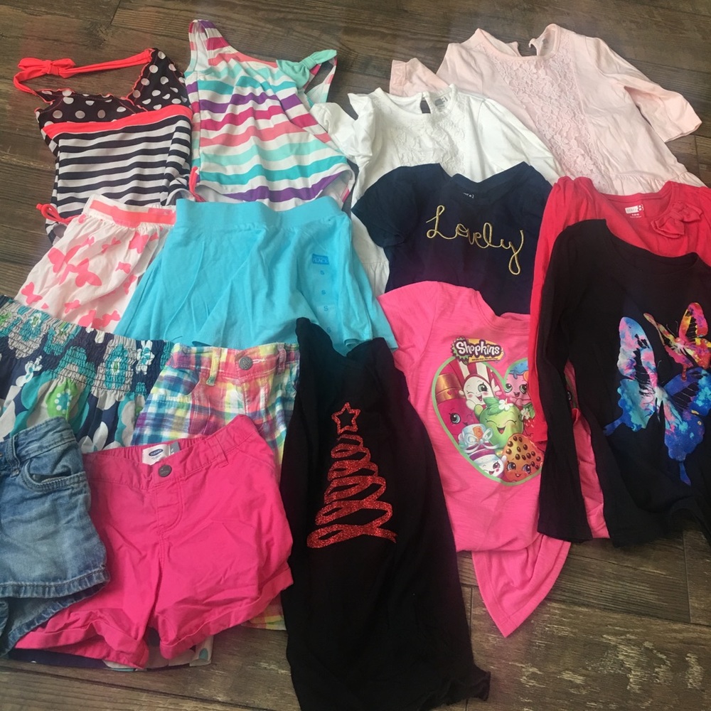 Bundle of Girls' Clothing 4-6x