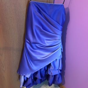 Windsor strapless mini prom/semi dress