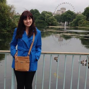 Meet your Posher, Anna