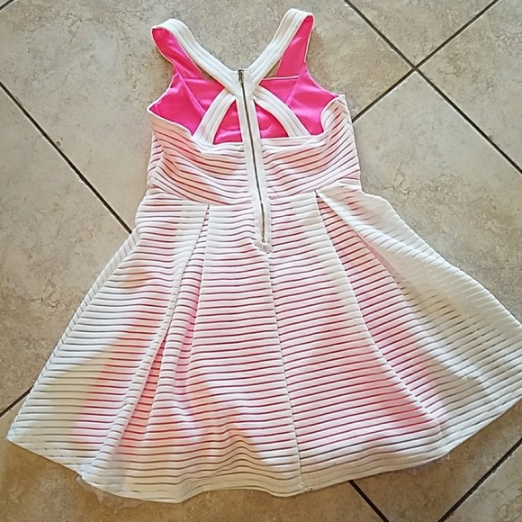 Truly me dress - Picture 2 of 3