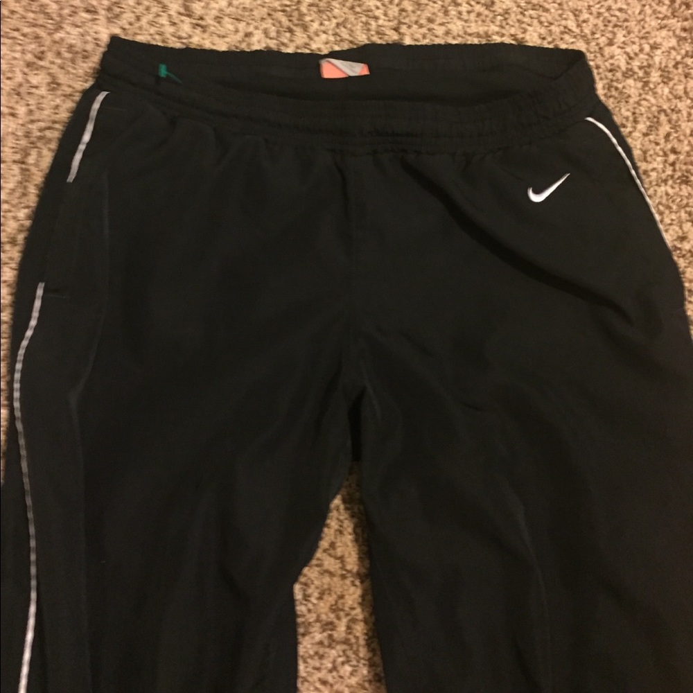 Women's tall Nike windpants