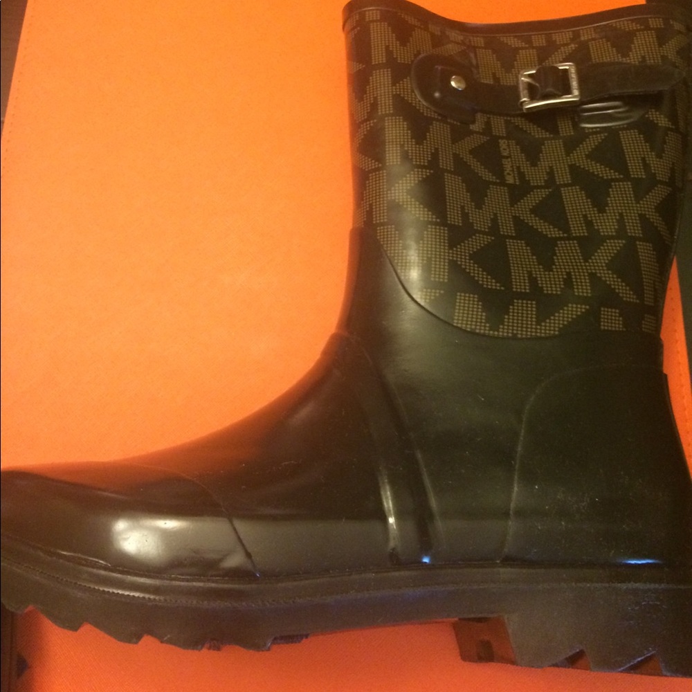 Michael Kors rain boots. Worn once. Size 9
