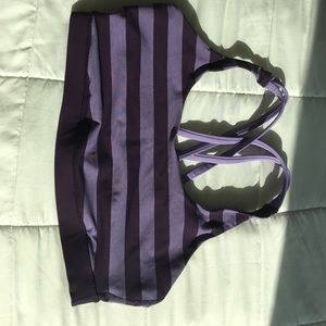 Lululemon sports bra