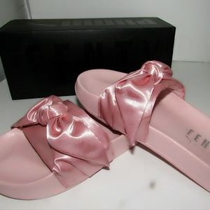 Fenty Puma by Rihanna Bow Slides