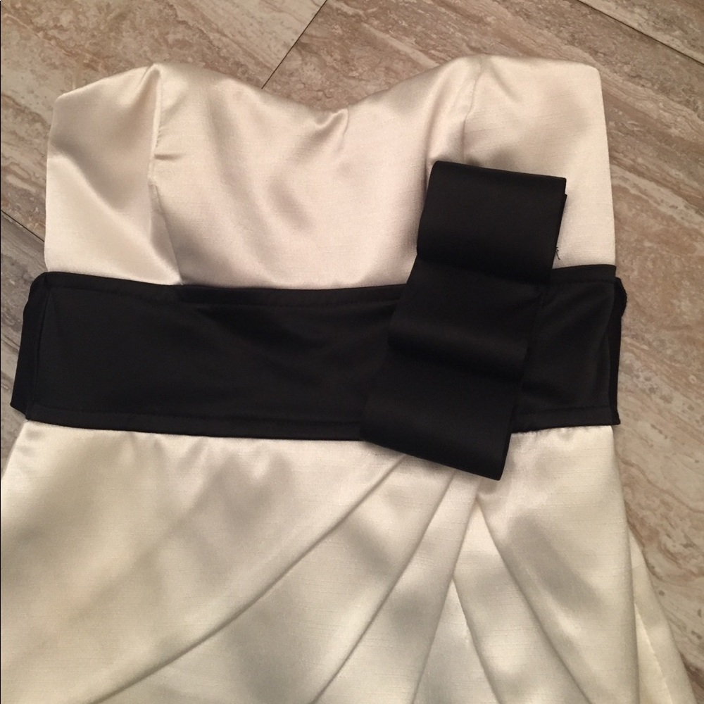Strapless dress!!