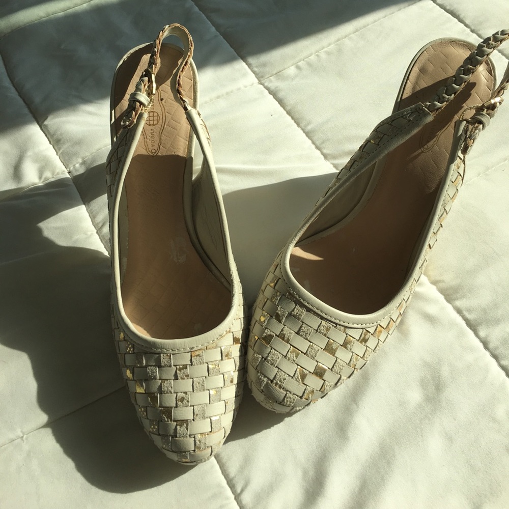 Delliott lucca heels