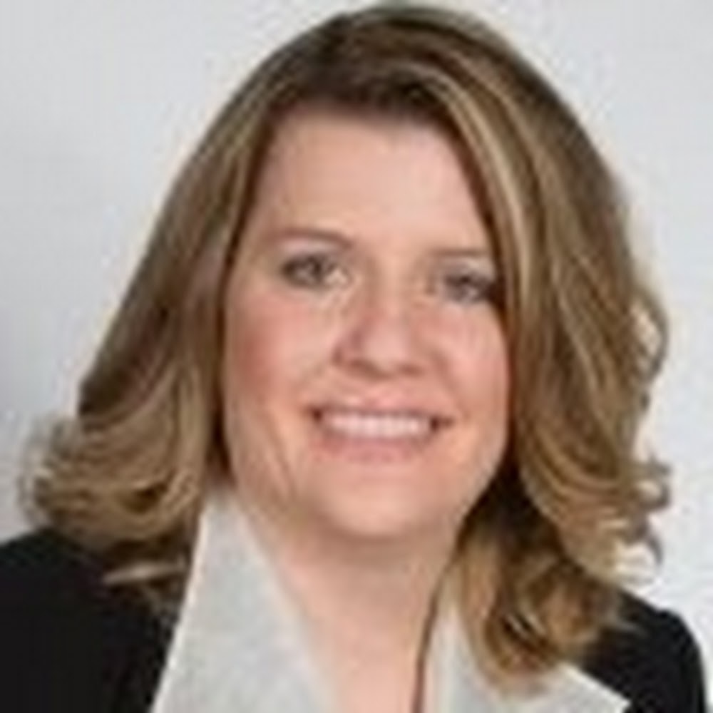 Meet your Posher, Karrina