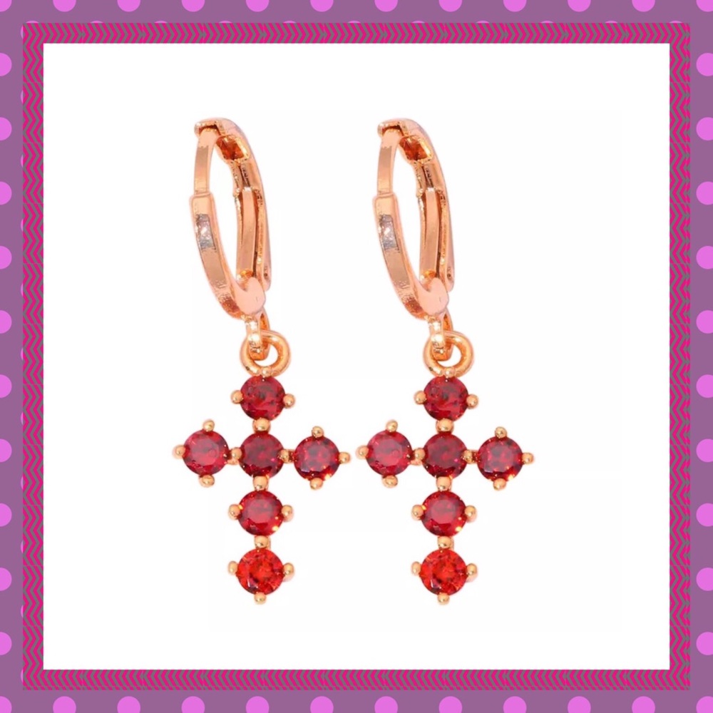 ❤️Yellow Gold Garnet Huggable Earrings❤️