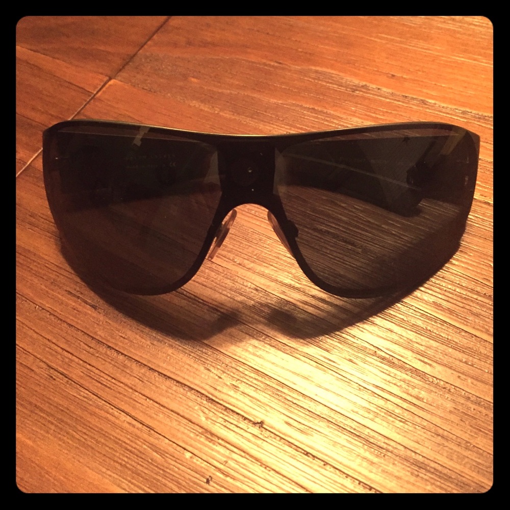 Polo Ralph Lauren Sunglasses w/case