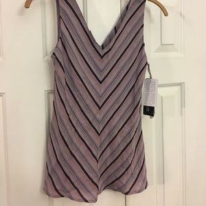 🇺🇸NWT $59 Jones New York top tank 100% silk
