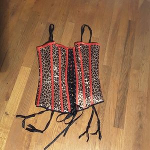 Leopard corset