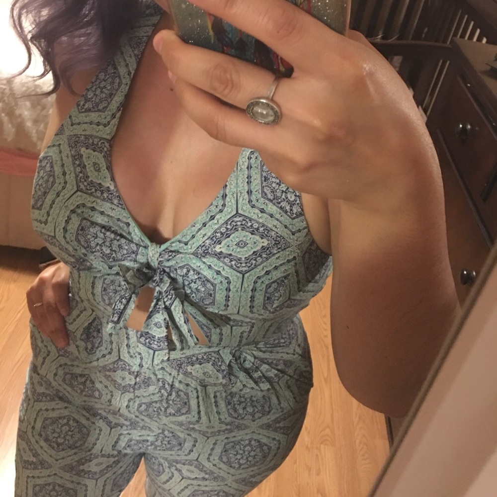 Final price🔥Fun mint/navyblue halter top jumpsuit
