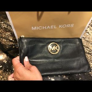 Michael Kors Wristlet large