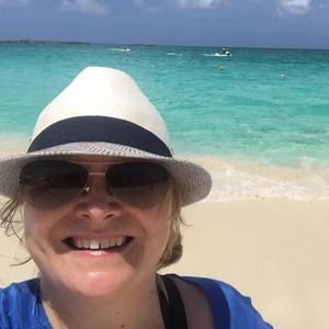 Meet your Posher, Robyn