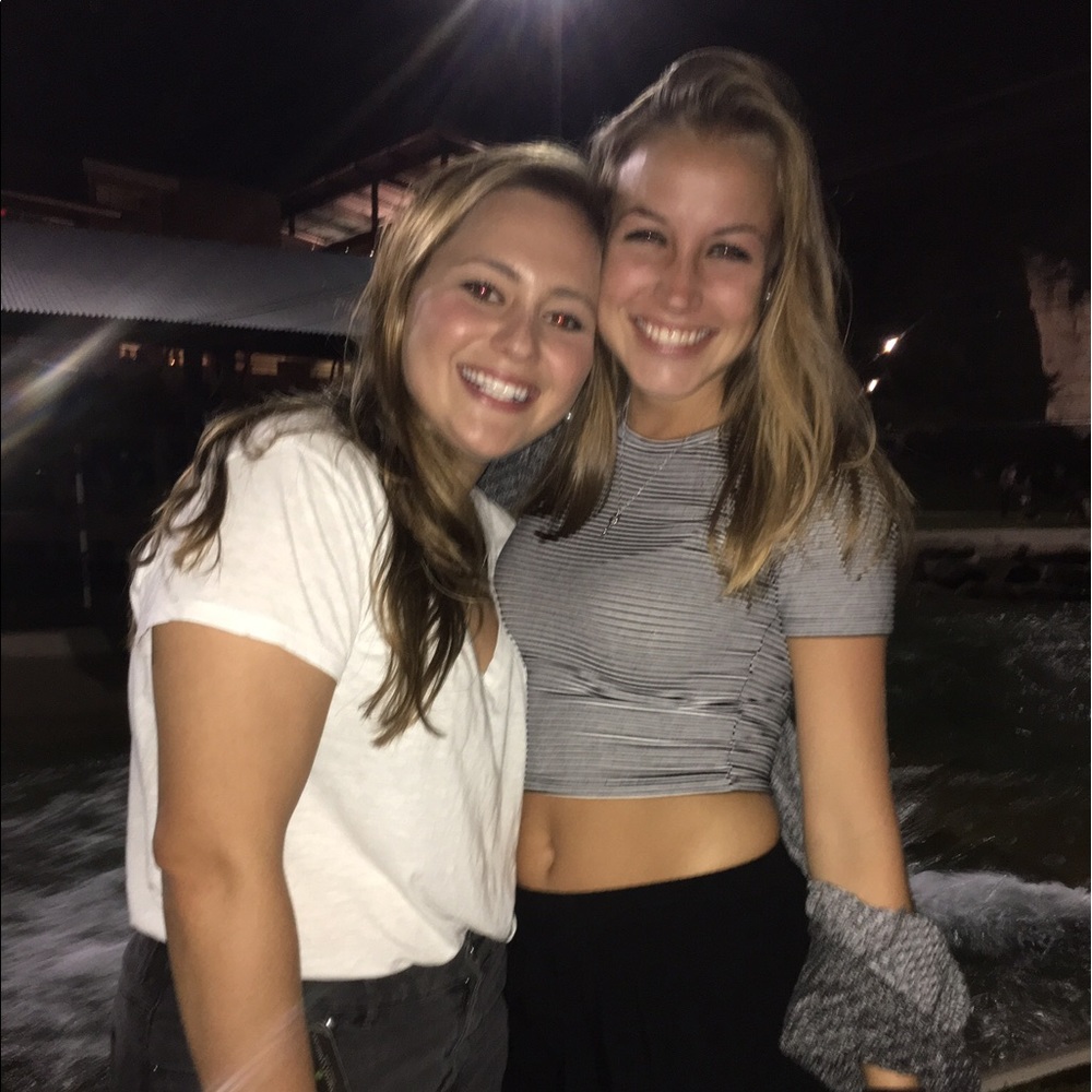 Meet your Posher, Holly