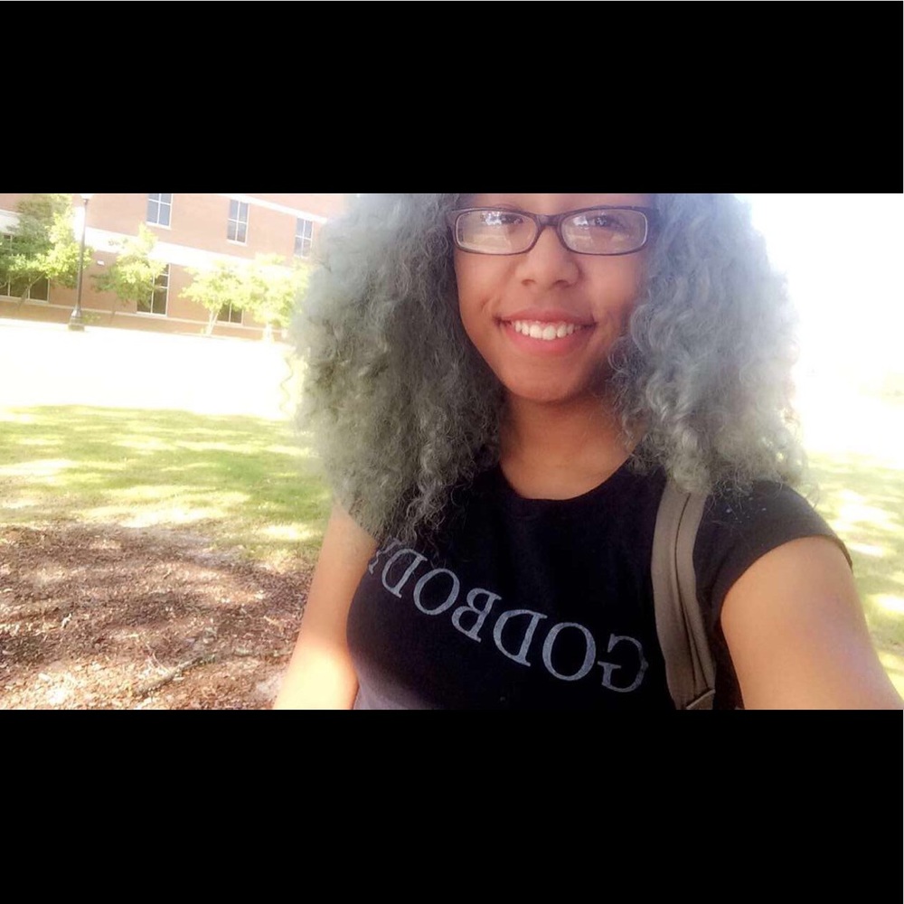 Meet your Posher, T'laria