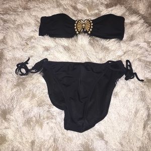 Black bikini