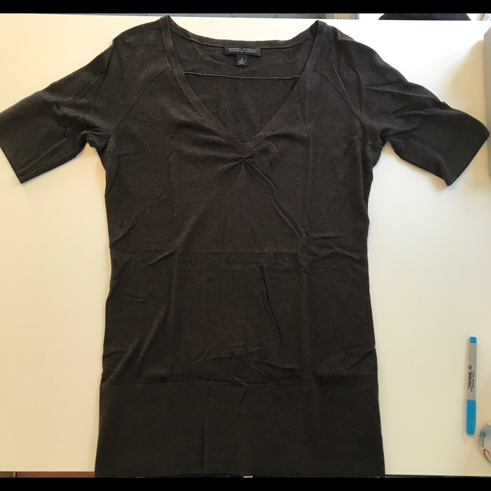 Banana Republic chocolate brown sweater - small