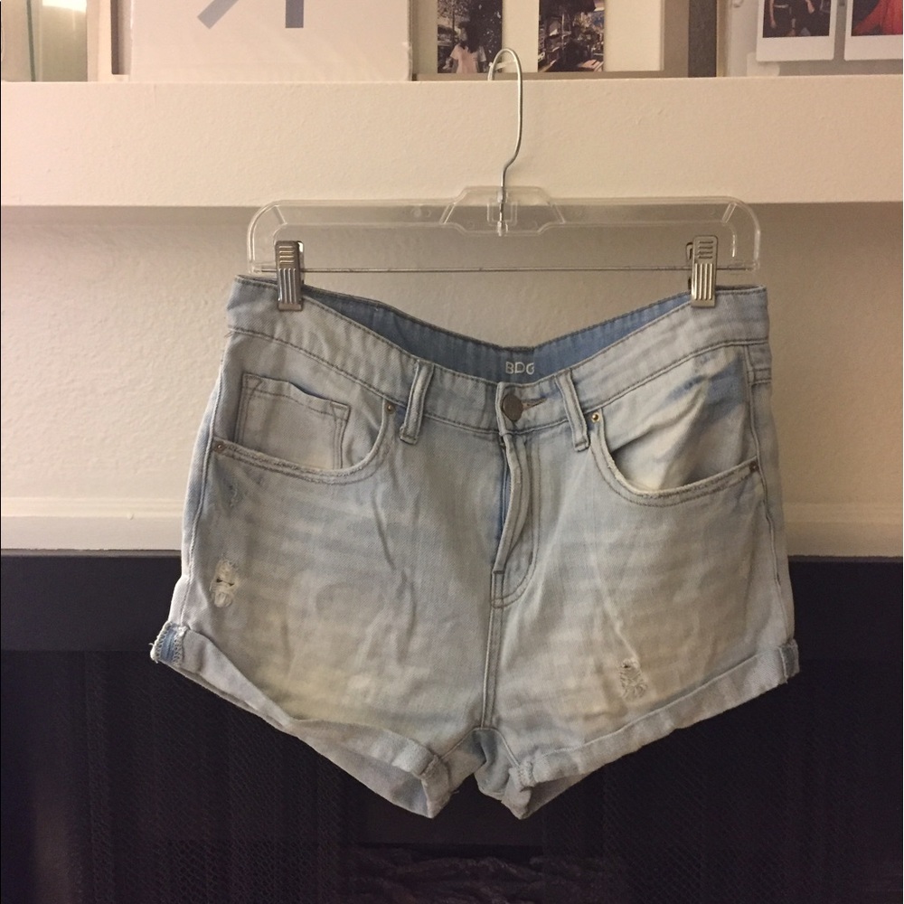 BDG / Boyfriend Denim Shorts / Size 26