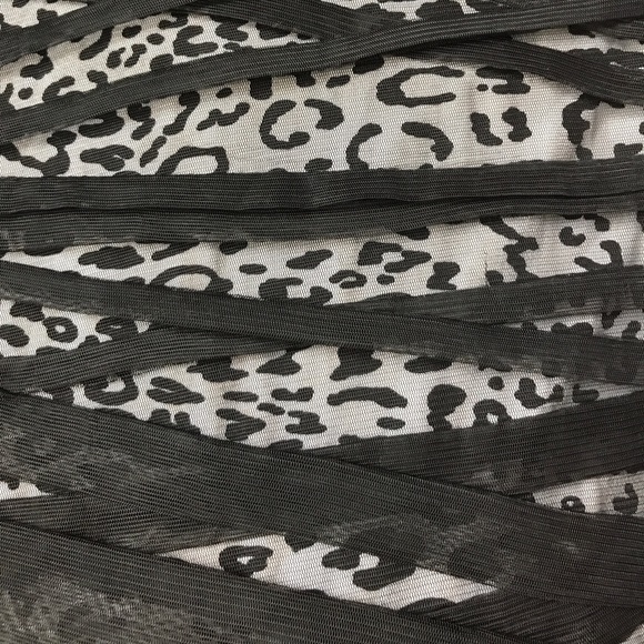 Strapless Medium Forever 21 Leopard Dress Black - Picture 5 of 6