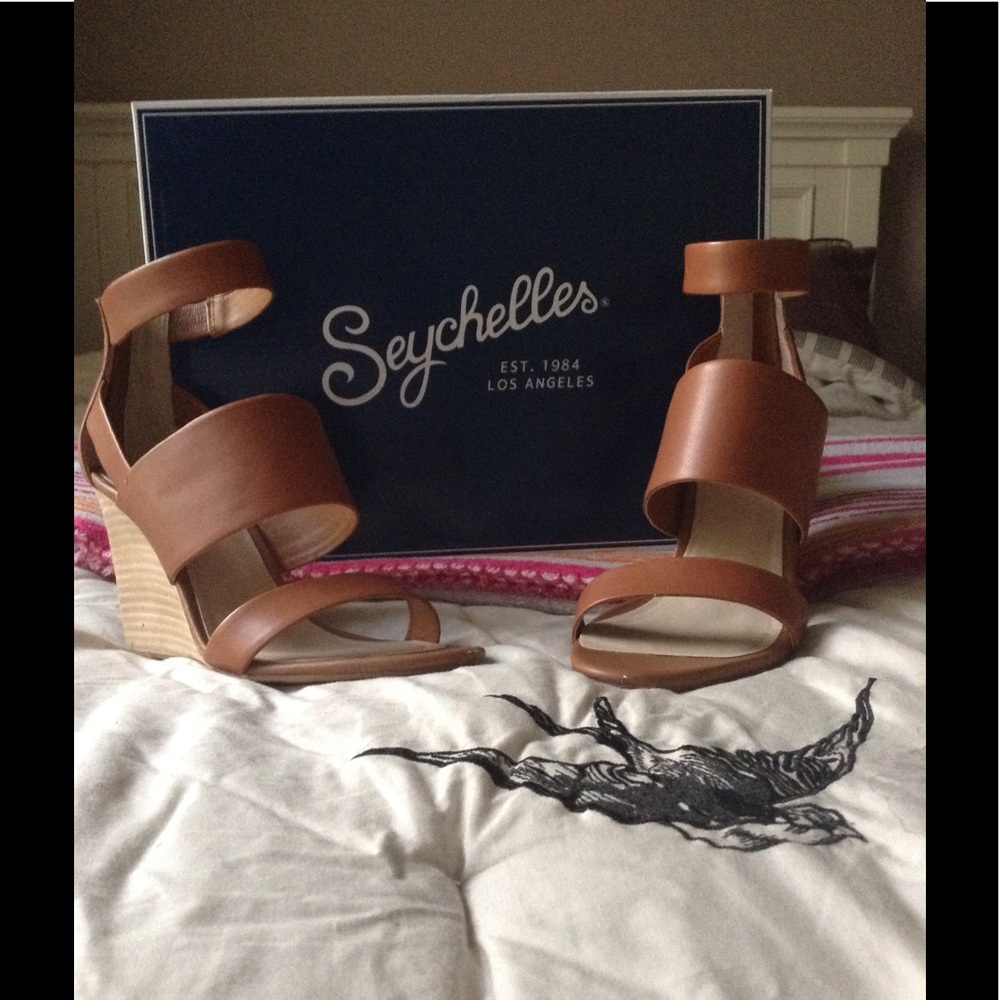 Seychelles Wedges Perf for Summer